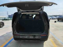 Li Auto Li Xiang MEGA Ultra - ფოტო 7