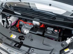 Toyota Vellfire 2020 Dual Engine 2.5L HV Luxury - ფოტო 11