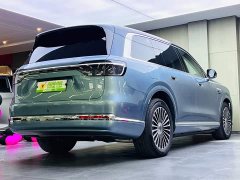 AITO M9 Extended Range Ultra 6-Seater - ფოტო 4