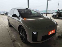 Li Auto i8 Standard Edition - ფოტო 3