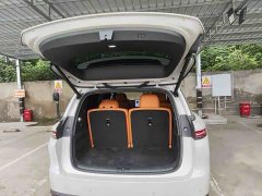 Li Auto i8 Standard Edition - ფოტო 9