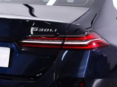 BMW 5 Series 530Li Premier M Sport Package - ფოტო 11