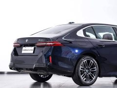 BMW 5 Series 530Li Premier M Sport Package - ფოტო 9