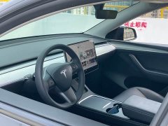 Tesla Model Y Rear-Wheel Drive - ფოტო 7