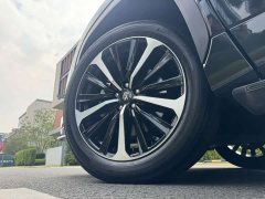 Toyota Crown Venza 2.5L HEV AWD Luxury - ფოტო 10
