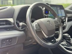Toyota Crown Venza 2.5L HEV AWD Luxury - ფოტო 12