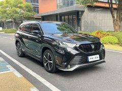 Toyota Crown Venza 2.5L HEV AWD Luxury - ფოტო 3