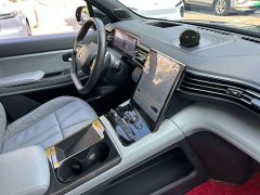 NIO ES8 2020 580KM Seven-Seater - ფოტო 11