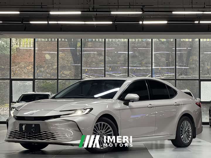 Toyota Camry Hybrid 2.0HE Elite