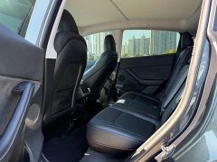Tesla Model Y Long Range All-Wheel Drive - ფოტო 4
