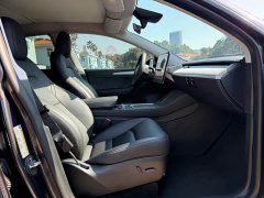 Tesla Model Y Long Range All-Wheel Drive - ფოტო 5