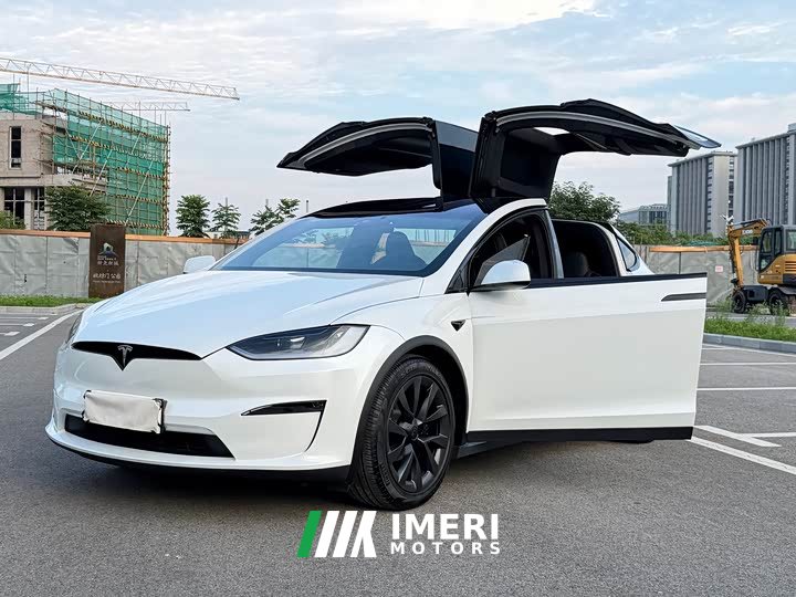 Tesla Model X dual-motor all-wheel drive version
