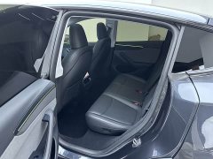 Tesla Model Y Rear-Wheel Drive - ფოტო 17