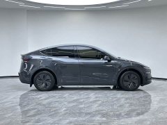 Tesla Model Y Rear-Wheel Drive - ფოტო 9