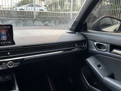 Honda Civic Hatchback 240 Turbo CVT Sharp Edition - ფოტო 12