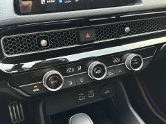 Honda Civic Hatchback 240 Turbo CVT Sharp Edition - ფოტო 14