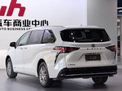 Toyota Sienna 2024 2.5L Hybrid Luxury Edition - ფოტო 4