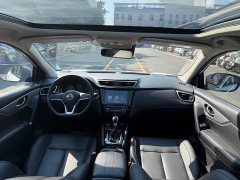 Nissan Qashqai 2.0L CVT XV Premium Luxury - ფოტო 10