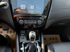 Nissan Qashqai 2.0L CVT XV Premium Luxury - ფოტო 13