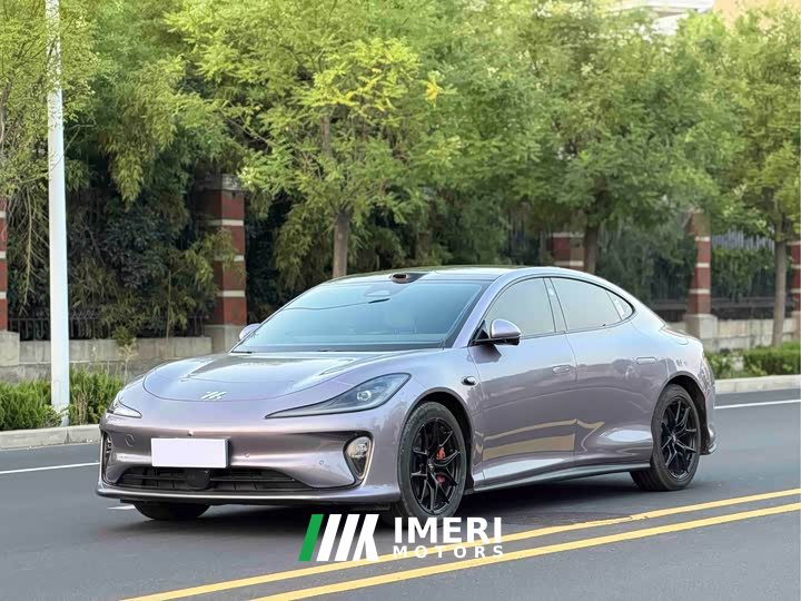 IM Motors Zhiji L6 Max - ავტომობილი ჩინეთიდან