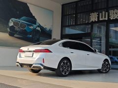 BMW 5 Series 530Li Premier M Sport Package - ფოტო 3