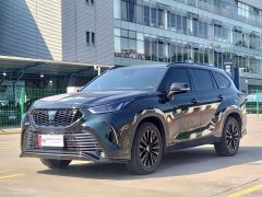 Toyota Crown Venza 2021 2.5L HEV AWD Premier - ფოტო 1