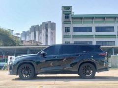 Toyota Crown Venza 2021 2.5L HEV AWD Premier - ფოტო 20