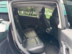 Tesla Model Y Rear-Wheel Drive - ფოტო 14