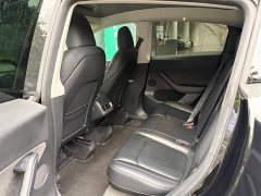 Tesla Model Y Rear-Wheel Drive - ფოტო 5