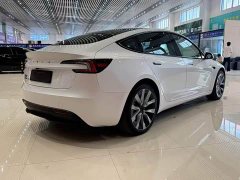 Tesla Model 3 Rear-Wheel Drive - ფოტო 4