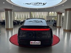 Tesla Model Y Rear-Wheel Drive - ფოტო 6