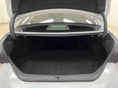 Toyota Avalon 2022 Hybrid 2.5L Luxury - ფოტო 13