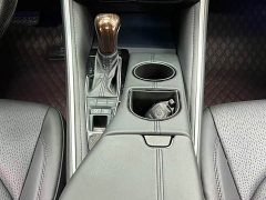 Toyota Avalon 2022 Hybrid 2.5L Luxury - ფოტო 14
