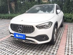 Mercedes-Benz GLA 200 - ფოტო 1