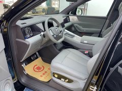 Denza N8L PHEV Flash Charge Premium Edition - ფოტო 3