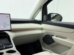 Geely Galaxy V900 Golden Radiance Collector's Edition - ფოტო 17