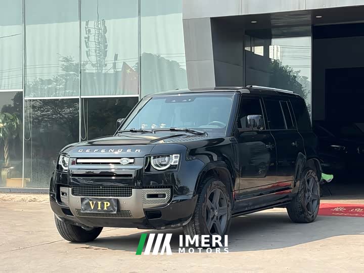 Land Rover Defender 110 3.0T P400 X-Dynamic SE