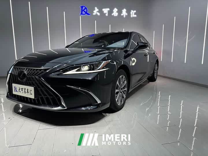 Lexus ES 200 Premium Edition