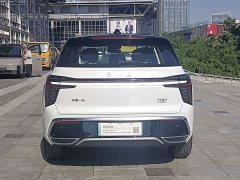 FAW Red Flag HS3 PHEV 117km Dynamic PLUS Edition - ფოტო 7