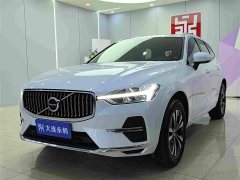 Volvo XC60 B5 AWD Smart Luxury Edition - ფოტო 1