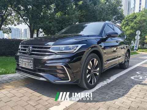 2025 Volkswagen Tiguan L 330TSI Automatic FWD R-Line Comfort Edition