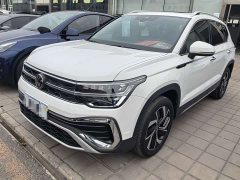 Volkswagen Touareg 300TSI Two-Wheel Drive Full Moon Edition - ფოტო 1