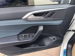 Volkswagen Touareg 300TSI Two-Wheel Drive Full Moon Edition - ფოტო 15