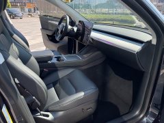 Tesla Model Y Rear-Wheel Drive - ფოტო 14