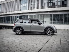 BMW MINI 2.0T COOPER S Classic 5-Door - ფოტო 10