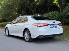 Toyota Camry 2021 Hybrid 2.5L HGVP Leading Edition - ფოტო 4
