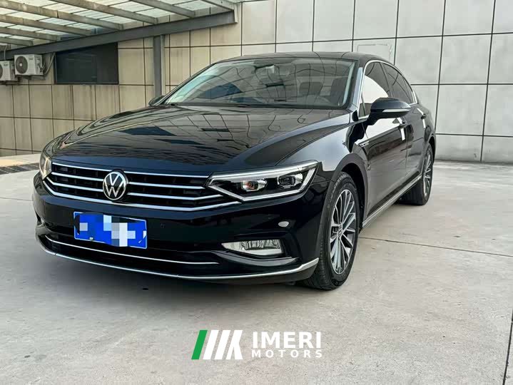 Volkswagen Magotan 330TSI DSG Luxury
