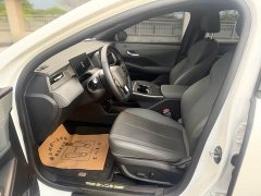 BYD Qin Plus DM-i 210KM Entry-Level - ფოტო 8