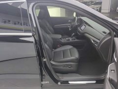 Cadillac XT4 28T FWD Luxury - ფოტო 8