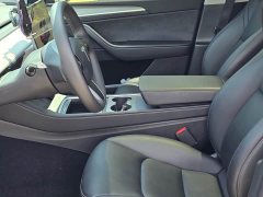 Tesla Model Y Rear-Wheel Drive - ფოტო 5